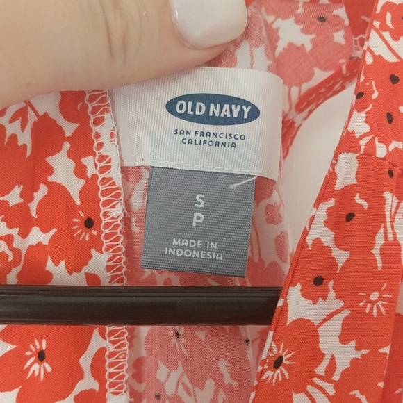 Old Navy Shift Dress - Picture 3 of 4